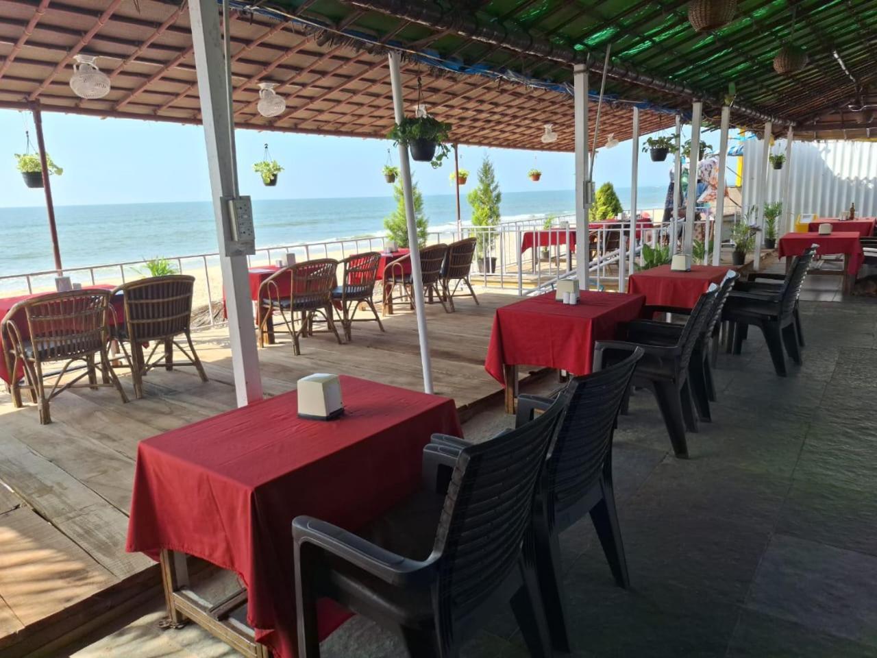 Happy Shack Beach And Wooden Huts Colva Ngoại thất bức ảnh